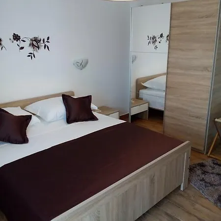 Apartment Duje Old Town