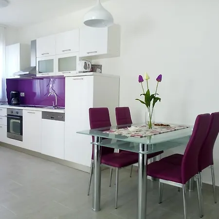 Duje Old Town Apartment Trogir