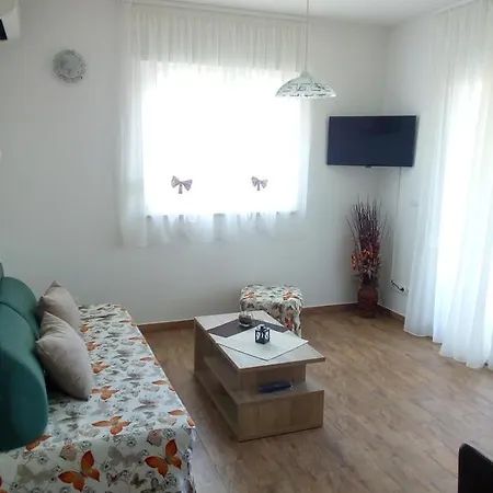 Duje Old Town * טרוגיר