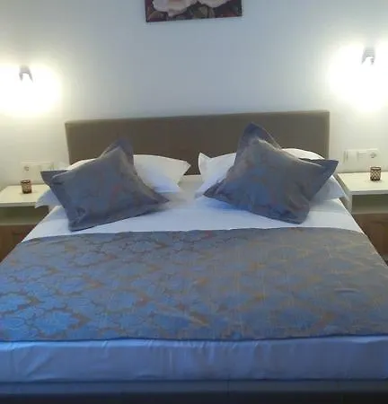 Duje Old Town דירה טרוגיר